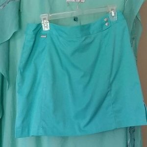 Turquois skirt w a pocket underwear type lining